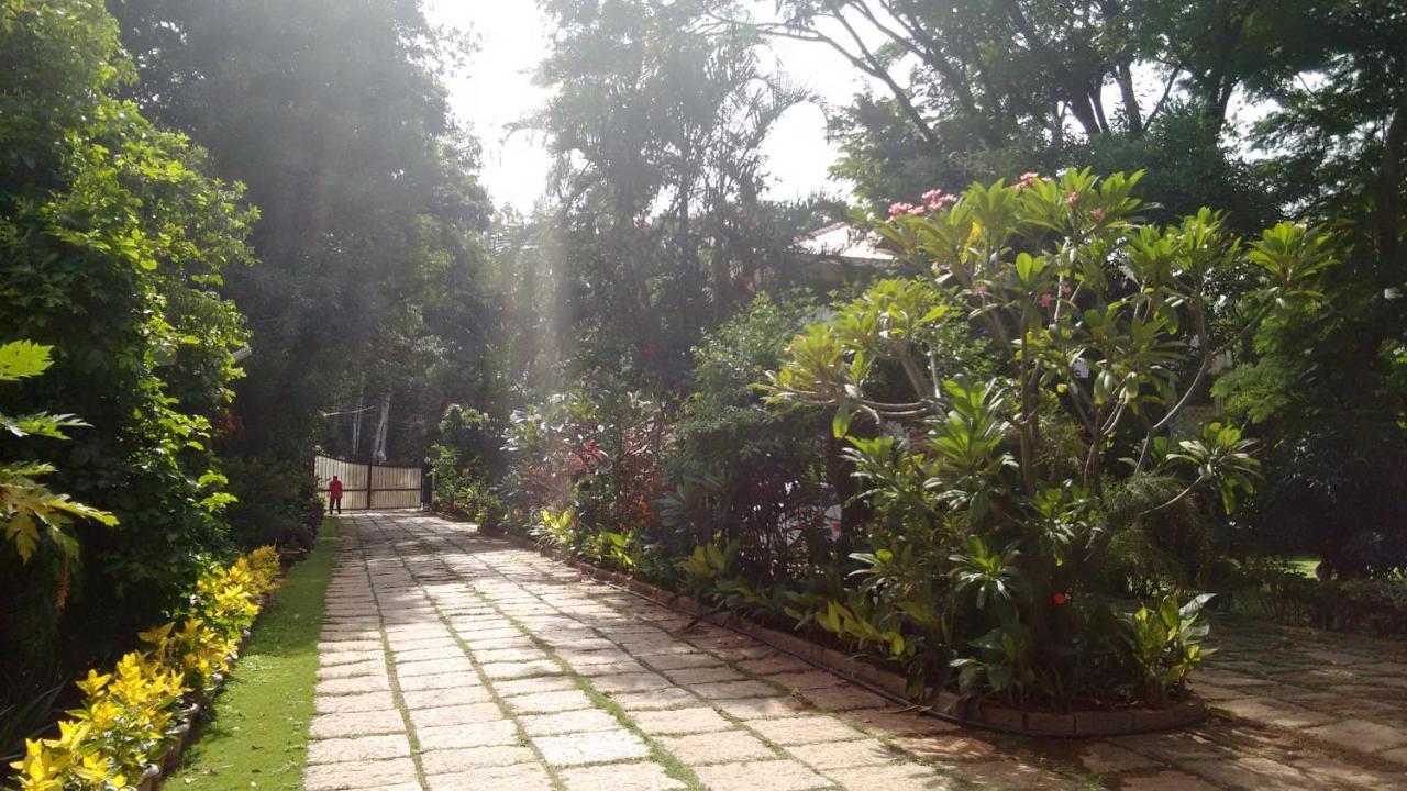 Villa Serena Bangalore Eksteriør bilde