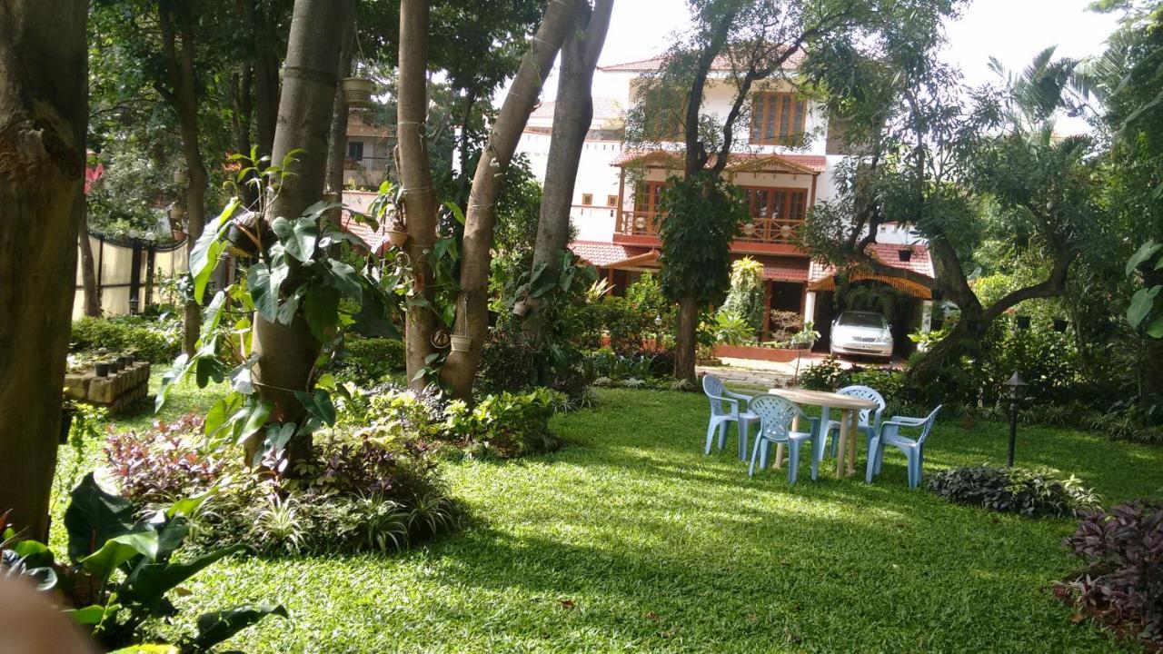 Villa Serena Bangalore Eksteriør bilde